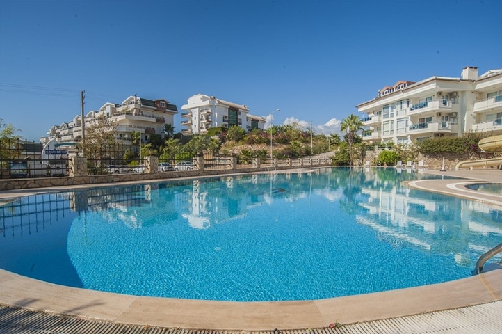 Пентхаус 3+1 в районе Конаклы в шаговой доступности до моря