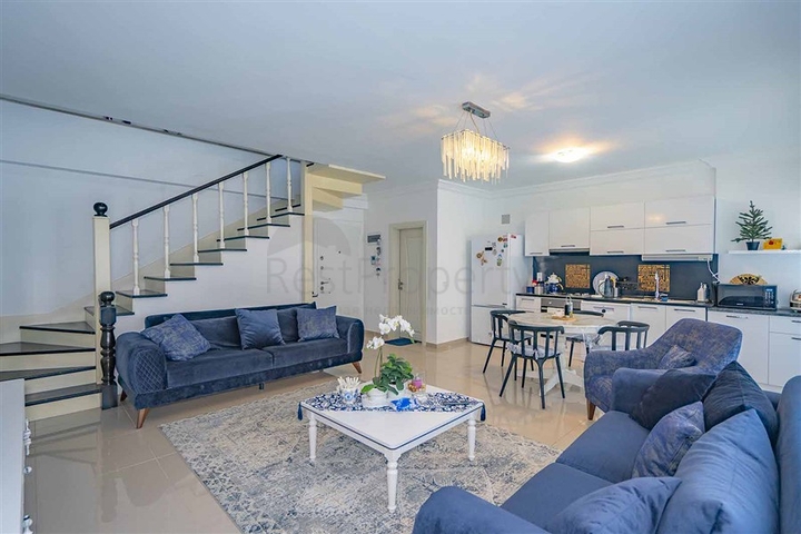 Просторный пентхаус от собственника планировкой 2+1 в районе Кестель