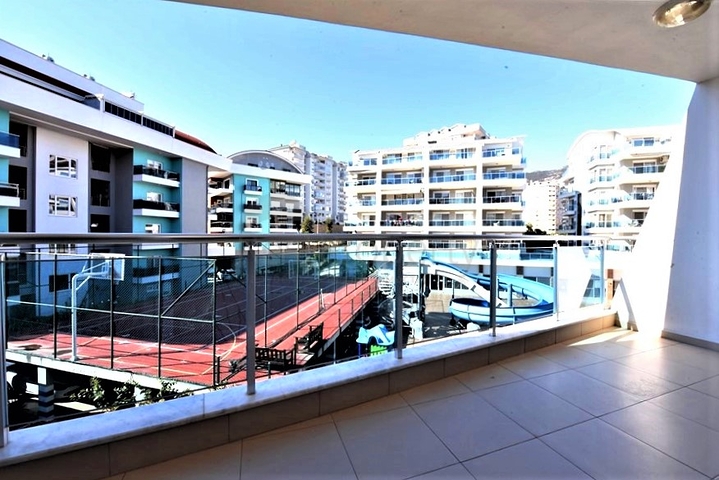 Квартира 1+1 в районе Оба