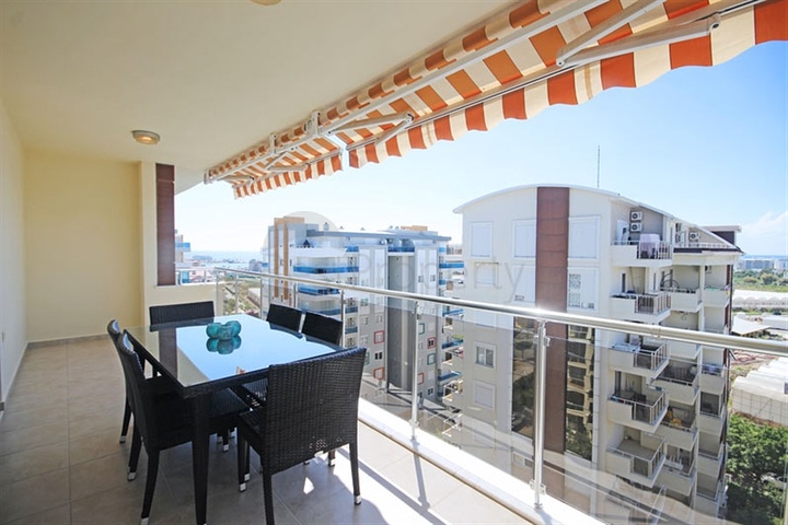 Просторный пентхаус 3+1 в 750 метрах от моря в Авсалларе