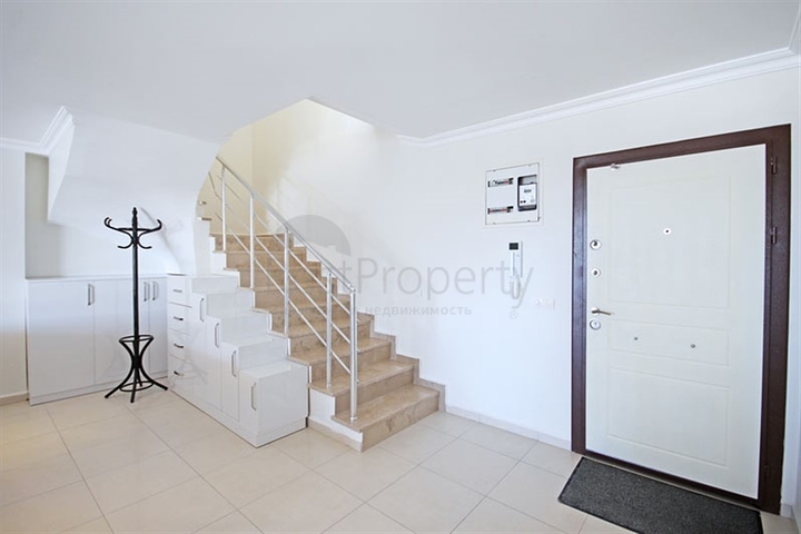 Просторный пентхаус 3+1 в 750 метрах от моря в Авсалларе