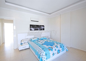 Просторный пентхаус 3+1 в 750 метрах от моря в Авсалларе