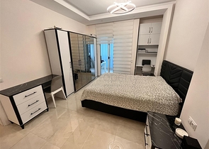 Трехкомнатная квартира в Махмутларе 