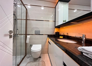 Трехкомнатная квартира в Махмутларе 