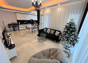 Трехкомнатная квартира в Махмутларе 