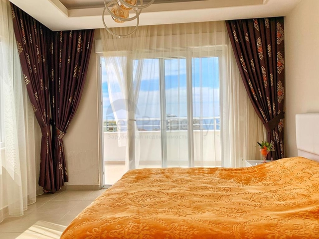 Видовой пентхаус от собственника планировкой 2+1 в районе Махмутлар