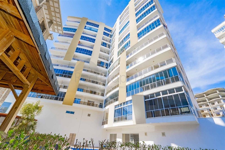 Видовой пентхаус от собственника планировкой 2+1 в районе Махмутлар