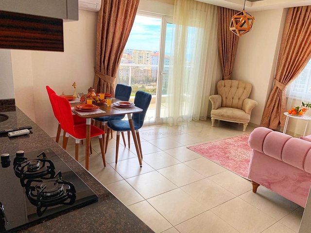 Видовой пентхаус от собственника планировкой 2+1 в районе Махмутлар