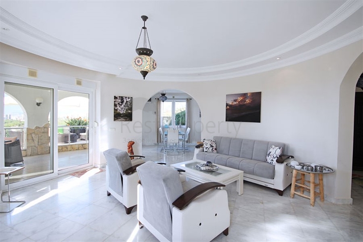 Вилла с панорамным видом на море