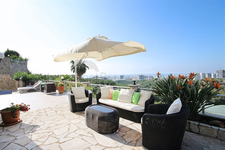 Вилла с панорамным видом на море