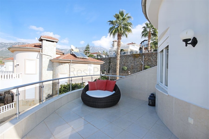 Вилла с панорамным видом на море