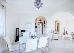 Вилла с панорамным видом на море