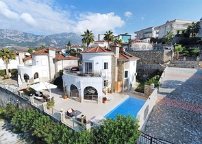 Вилла с панорамным видом на море