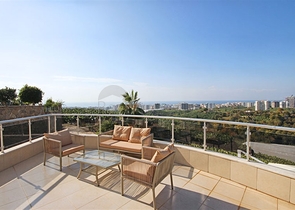 Вилла с панорамным видом на море