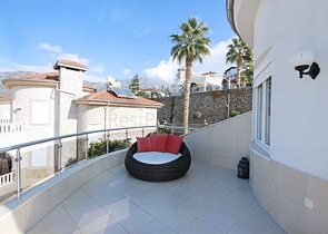 Вилла с панорамным видом на море