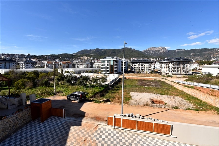 Просторная квартира 3+1 для большой семьи в районе Оба 