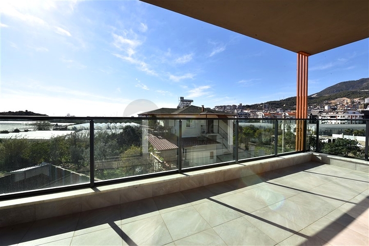 Просторная квартира 3+1 для большой семьи в районе Оба 