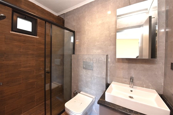 Просторная квартира 3+1 для большой семьи в районе Оба 