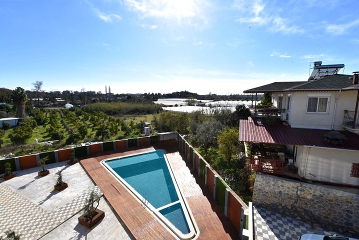 Просторная квартира 3+1 для большой семьи в районе Оба 