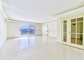 Двухуровневый пентхаус 4+1 в Махмутларе