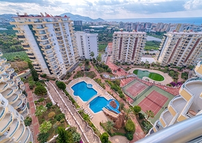 Двухуровневый пентхаус 4+1 в Махмутларе