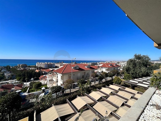 Апартаменты 1+1 в районе Конаклы с панорамным видом на море