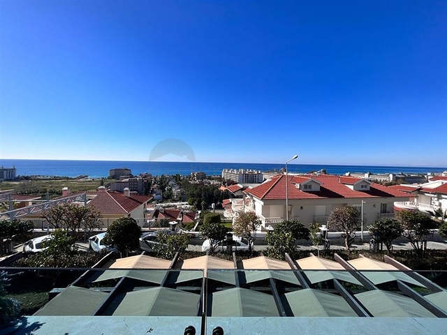 Апартаменты 1+1 в районе Конаклы с панорамным видом на море