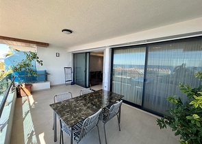 Апартаменты 1+1 в районе Конаклы с панорамным видом на море