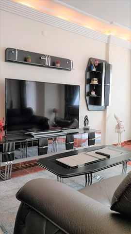 Меблированные апартаменты 2+1 с видом на море в Тосмуре