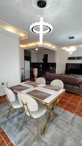 Меблированные апартаменты 2+1 с видом на море в Тосмуре