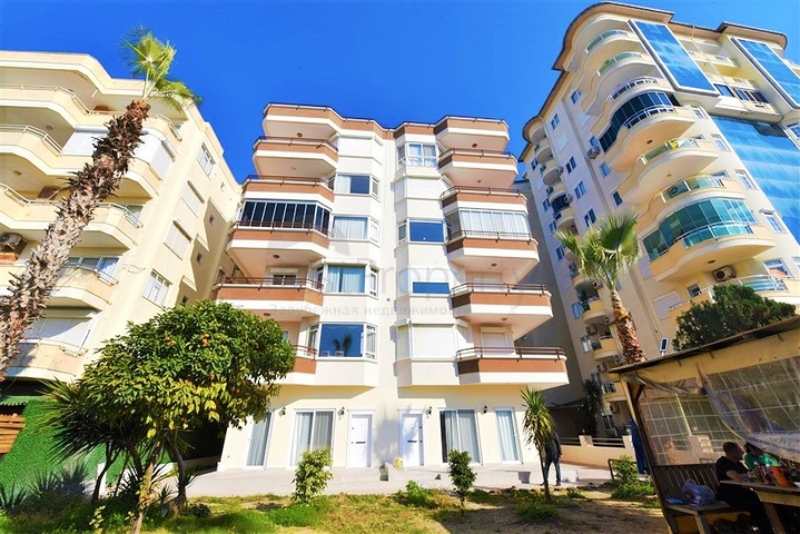 Меблированные апартаменты 2+1 с видом на море в Тосмуре