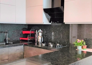 Меблированные апартаменты 2+1 с видом на море в Тосмуре