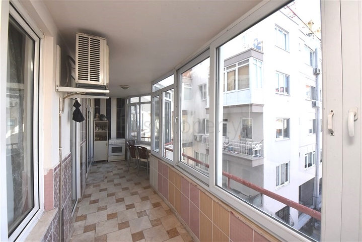 Квартира 2+1 в 50 м от Средиземного моря в центре Алании