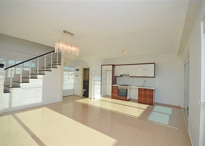 Пентхаус планировкой 2+1 в районе Кестель