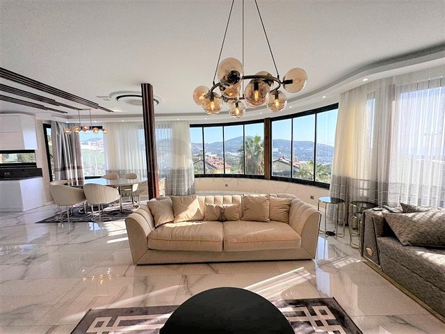 Вилла 3+1 в популярном комплексе вилл при большом отеле