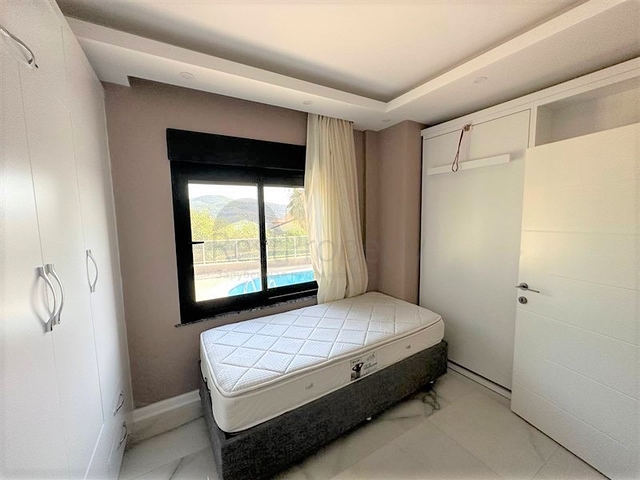 Вилла 3+1 в популярном комплексе вилл при большом отеле