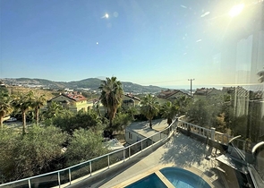 Вилла 3+1 в популярном комплексе вилл при большом отеле