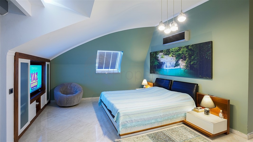 Шикарный пентхаус 3+2 в районе Оба