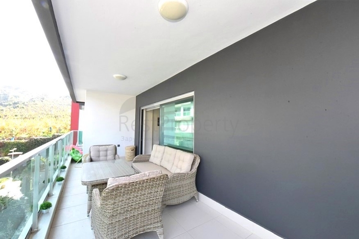 Апартаменты 2+1 в респектабельном комплексе в 50 метрах от пляжа района Каргыджак 