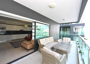 Апартаменты 2+1 в респектабельном комплексе в 50 метрах от пляжа района Каргыджак 