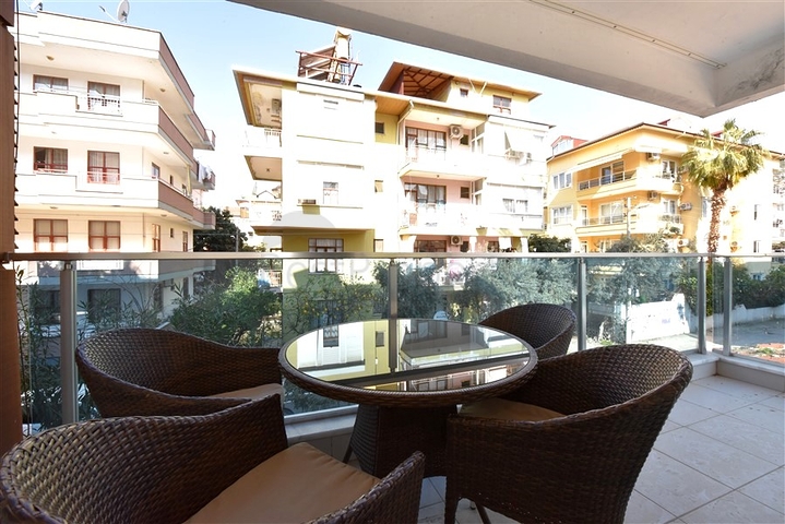 Меблированные апартаменты планировкой 1+1 на пляже Клеопатра