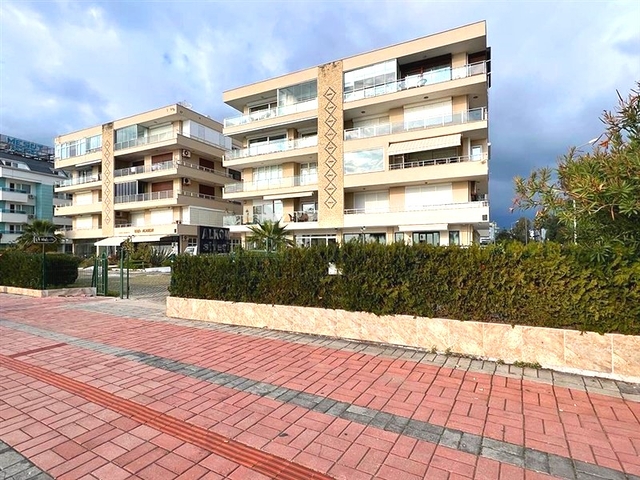 Меблированная квартира 3+1 рядом с морем в районе Оба