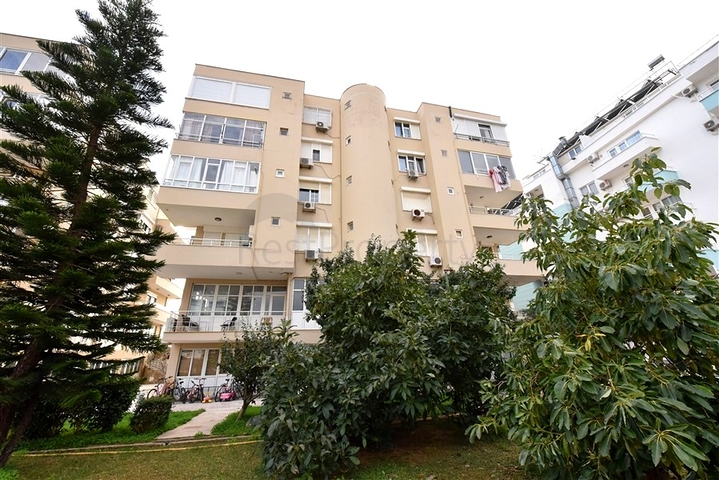 Меблированная квартира 3+1 рядом с морем в районе Оба