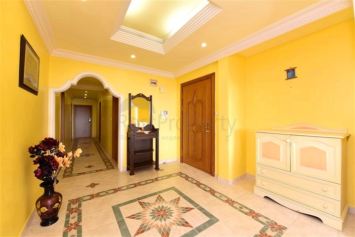 Меблированная квартира 3+1 рядом с морем в районе Оба