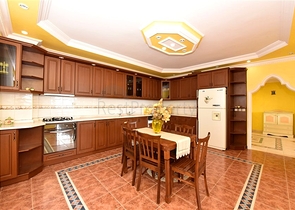 Меблированная квартира 3+1 рядом с морем в районе Оба