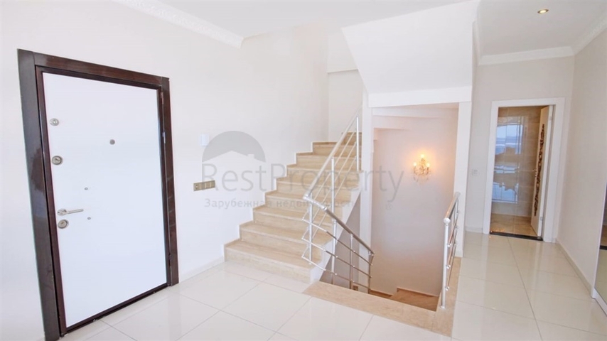 Пентхаус  5+1 в районе Махмутлар 