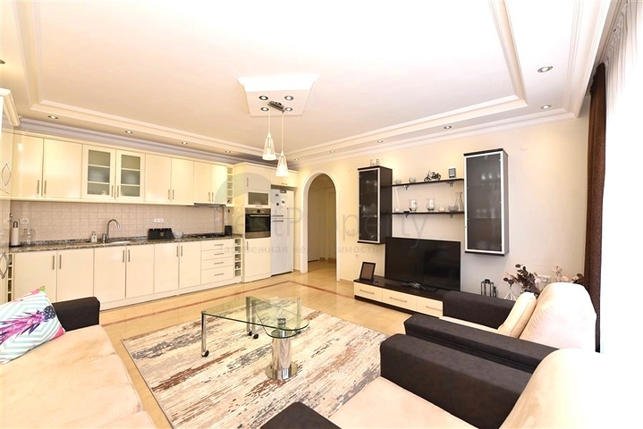 Трехкомнатный меблированный пентхаус в районе Оба