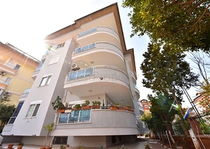 Трехкомнатный меблированный пентхаус в районе Оба