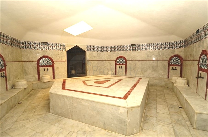 Просторная квартира планировкой 2+1 в районе Тосмур