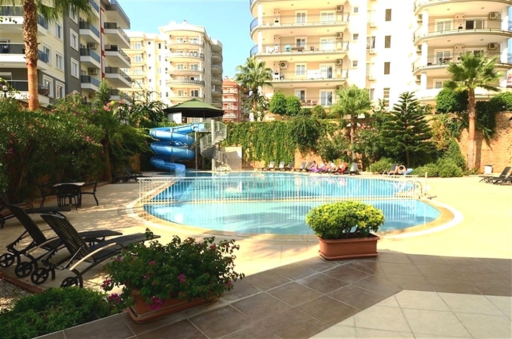 Просторная квартира планировкой 2+1 в районе Тосмур